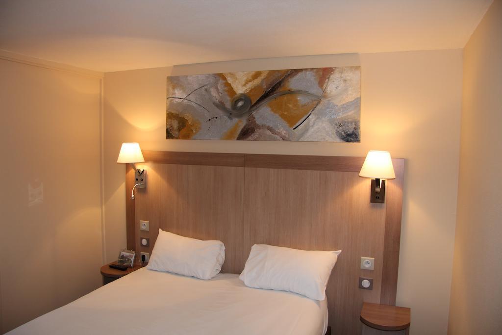 Logis Lhotel Restaurant Antony Verrieres Le Buisson Massy  Bilik gambar