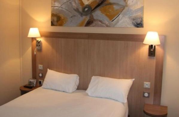 Logis Lhotel Restaurant Antony Verrieres Le Buisson Massy  Bilik gambar