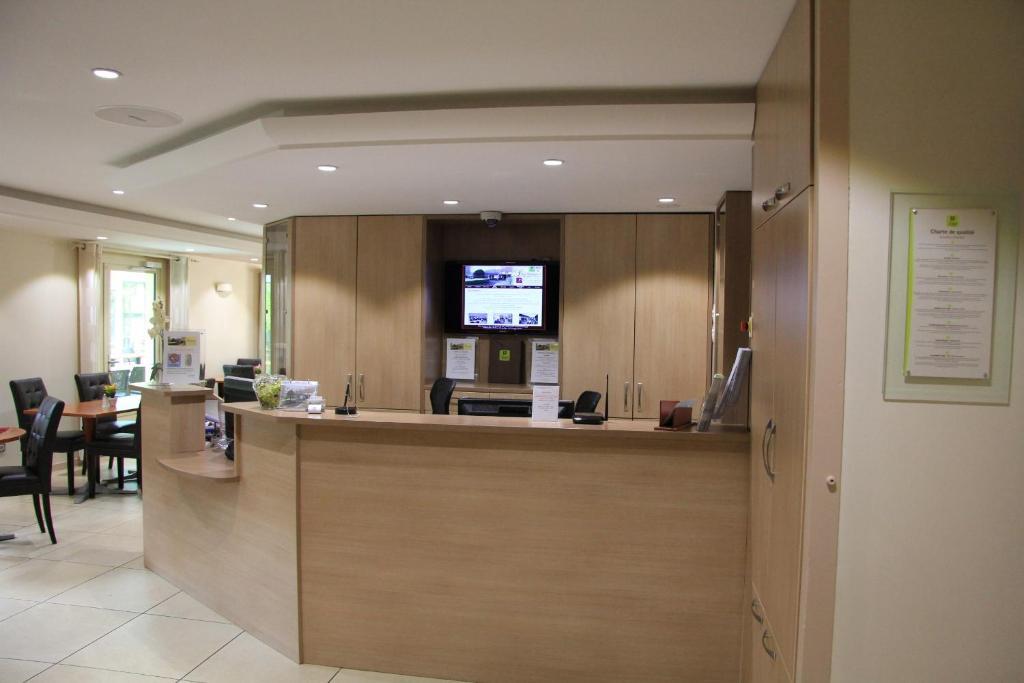 Logis Lhotel Restaurant Antony Verrieres Le Buisson Massy  Luaran gambar