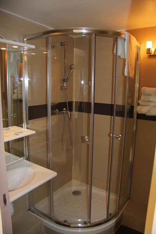 Logis Lhotel Restaurant Antony Verrieres Le Buisson Massy  Bilik gambar